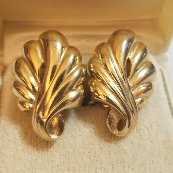 Vintage Jewelry - 1985 MIMI Di N Designer signed Earrings